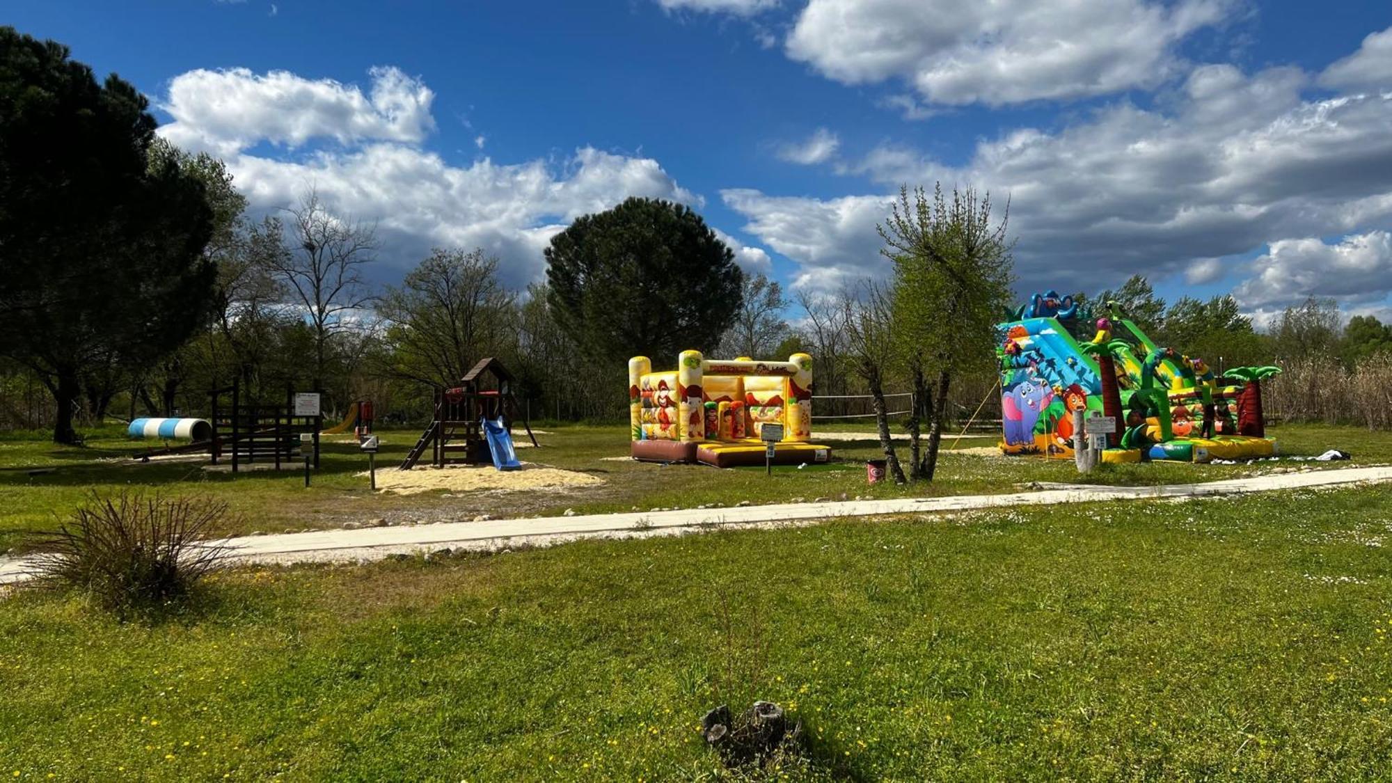 Camping Le Fief D'Anduze Exterior foto
